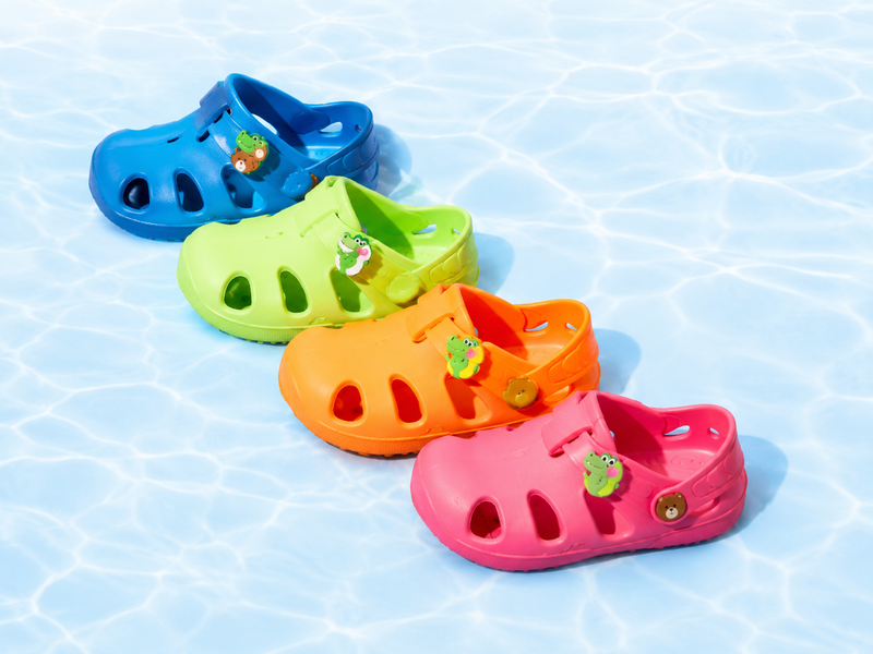 Kids water shoes